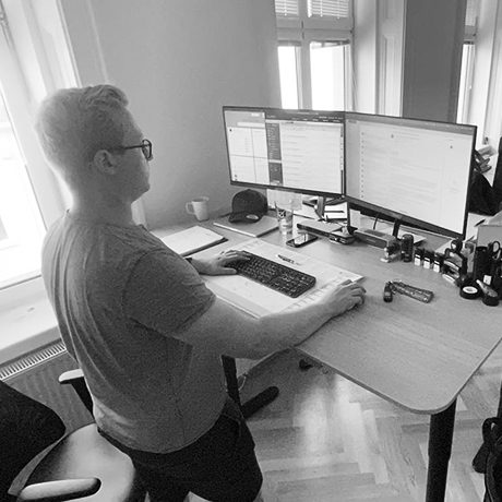 Philipp-Muzatko_work_neu_stehend Philipp-Muzatko_work_neu_stehend